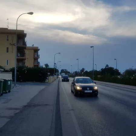 Apartamento Sarc Enfrente A La Playa Appartement *